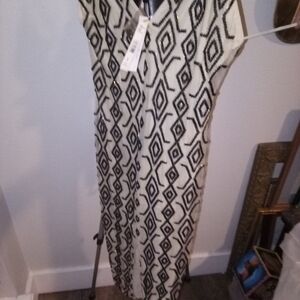 Alice+Olivia Elegant Black and White Maxi Handcrafted Beaded Dress